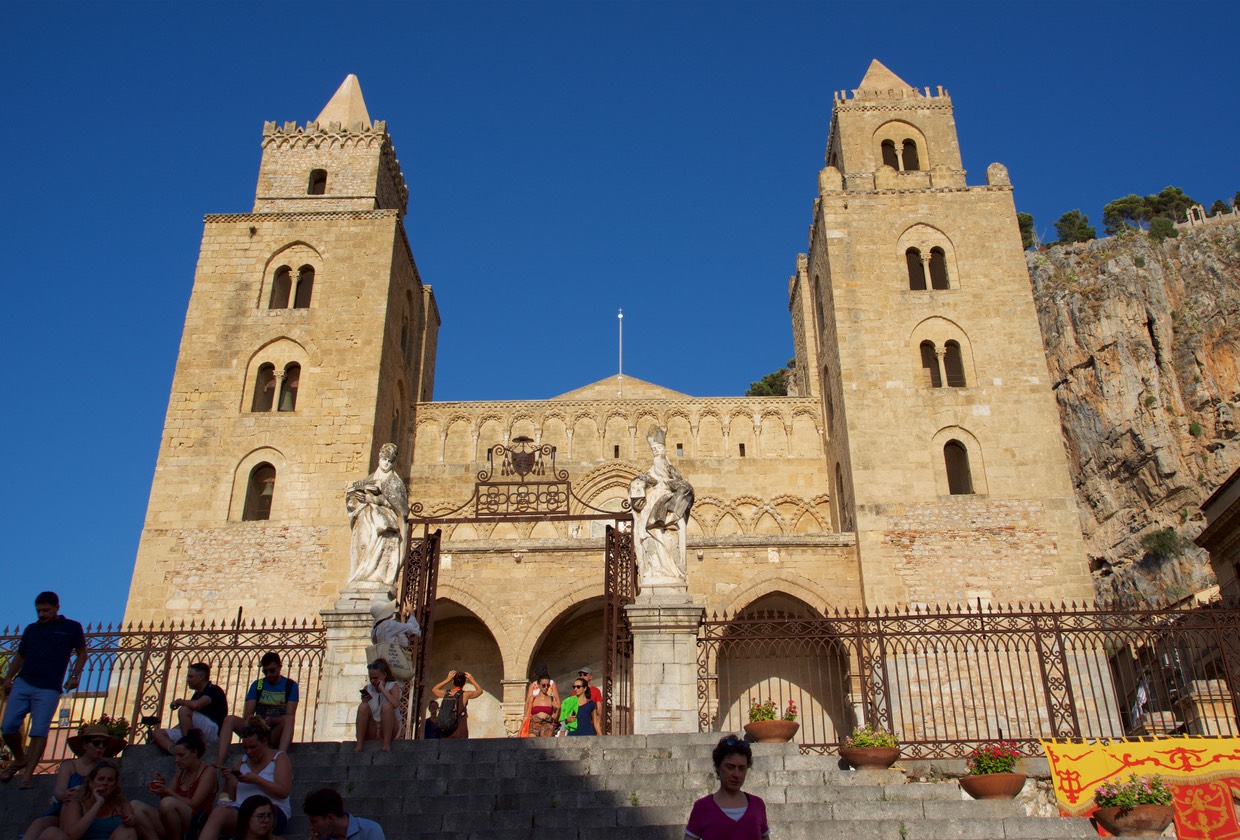 190801 Cefalu Cathedral 1154 to 1267 to build