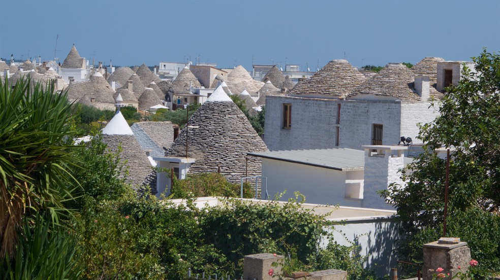 190810 7 Alberobello the Trulli Capital Rooftops