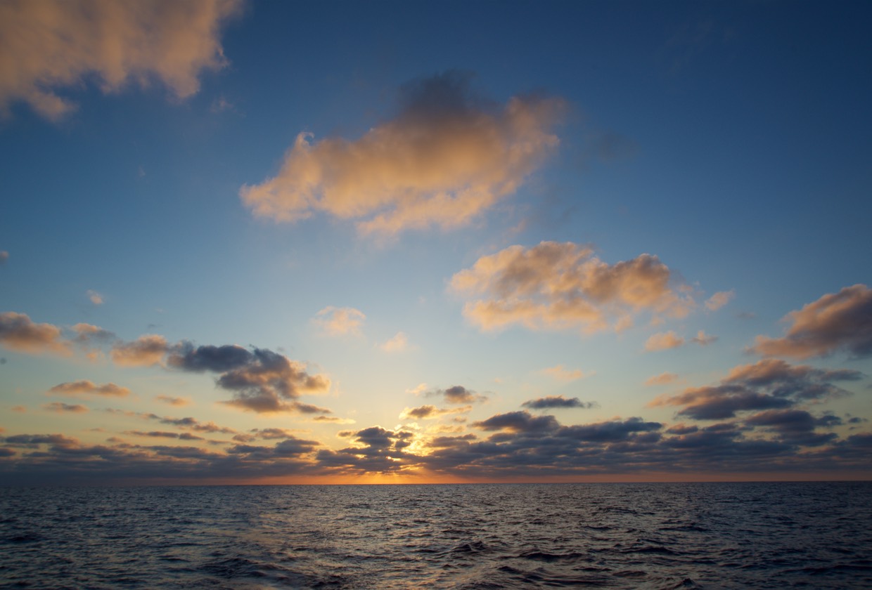 190928 Sailing Zakynthos Greece to Syracuse Sicily welcomed sunrise