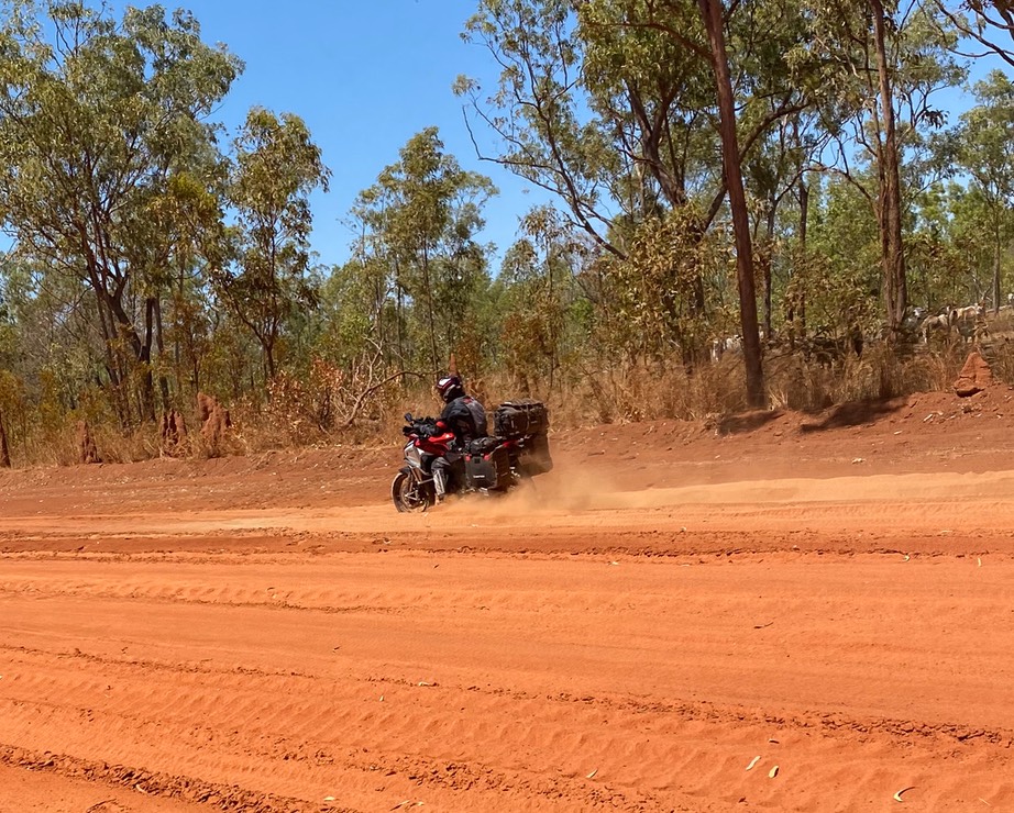 200912 Day 4 Borroloola to Hells Gate QLD-21 Woologorang Dust Holes