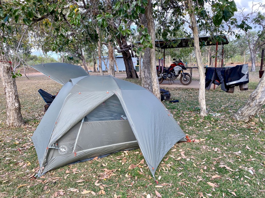 200912 Day 4 Borroloola to Hells Gate QLD-32 Green grass to pitch the tent